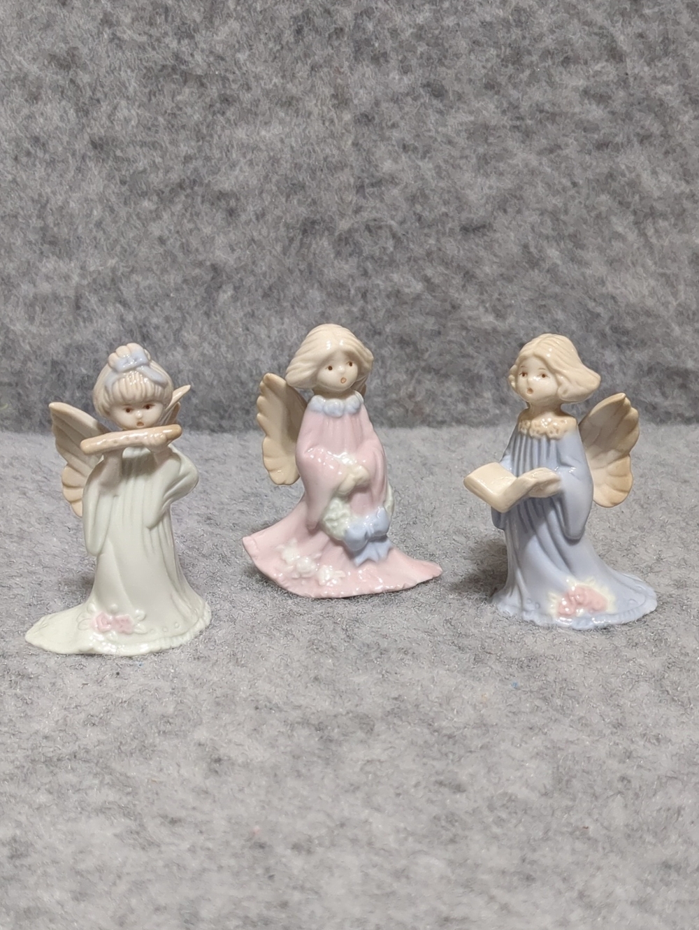 Vintage Russ Berrie Pastel Christmas Lot Of 3 Angels Ceramic Figurines 15270